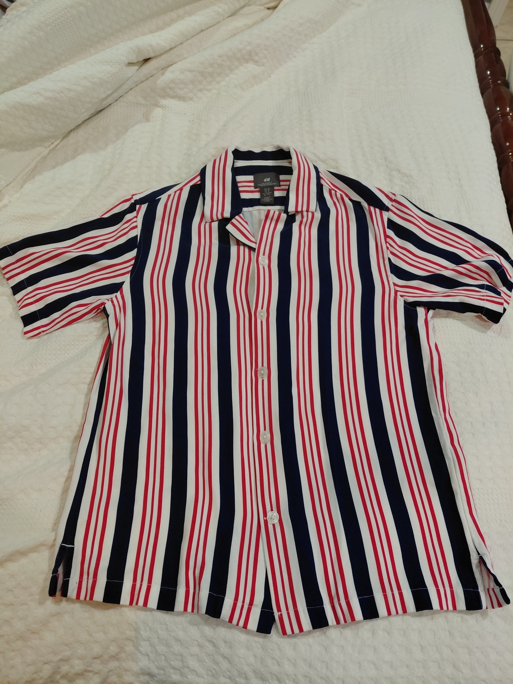 H&M Short-Sleeve Button-Down Shirt - Navy, Red & White Stripe